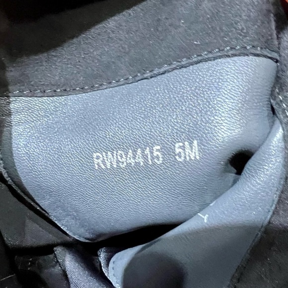 STUART WEITZMAN 5050 Bold Boot black suede over the knee women’s size 5 - Picture 11 of 13